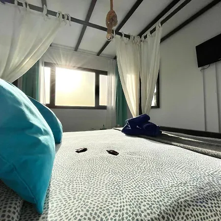 Apartamento 4 Con Wifi, Banera Hidromasaje Y Acceso A La Piscina Y Vista Espectacular * Tinajo