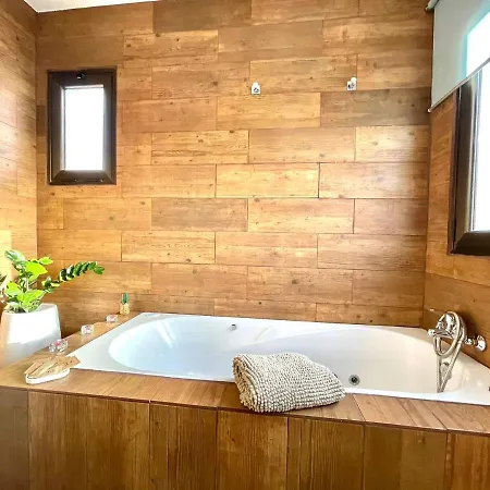 Apartamento 4 Con Wifi, Banera Hidromasaje Y Acceso A La Piscina Y Vista Espectacular Apartment Tinajo