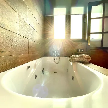Apartamento 4 Con Wifi, Banera Hidromasaje Y Acceso A La Piscina Y Vista Espectacular Tinajo