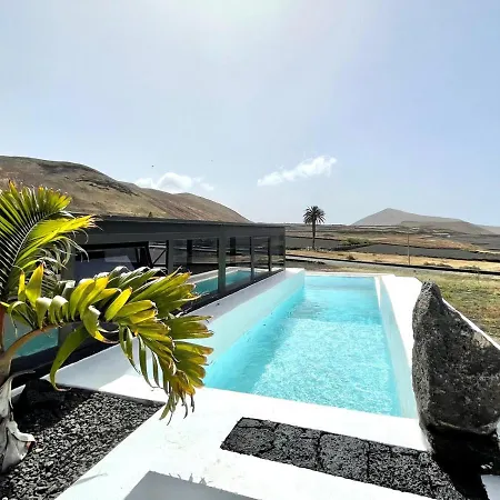 Apartamento 4 Con Wifi, Banera Hidromasaje Y Acceso A La Piscina Y Vista Espectacular Apartment Tinajo