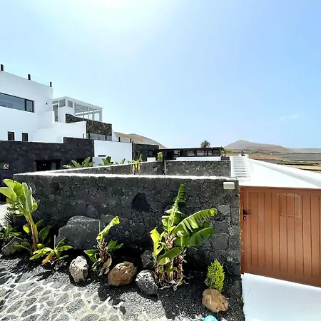 Apartamento 4 Con Wifi, Banera Hidromasaje Y Acceso A La Piscina Y Vista Espectacular Tinajo