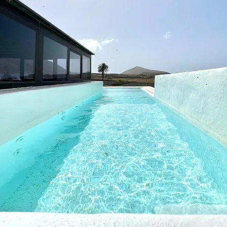 Apartamento 4 Con Wifi, Banera Hidromasaje Y Acceso A La Piscina Y Vista Espectacular * Tinajo