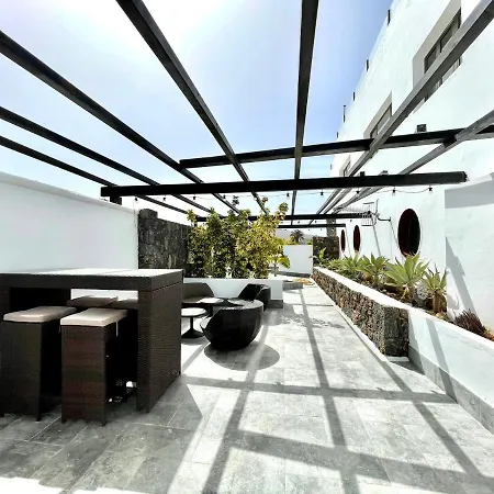 Apartamento 4 Con Wifi, Banera Hidromasaje Y Acceso A La Piscina Y Vista Espectacular Apartment Tinajo
