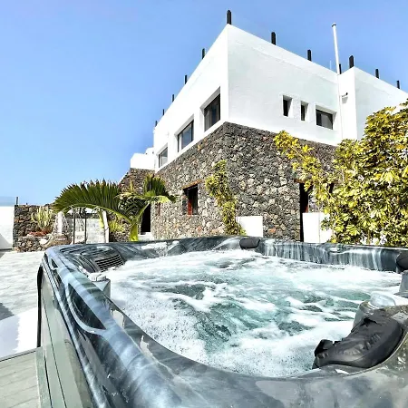 Apartamento 4 Con Wifi, Banera Hidromasaje Y Acceso A La Piscina Y Vista Espectacular Apartment Tinajo